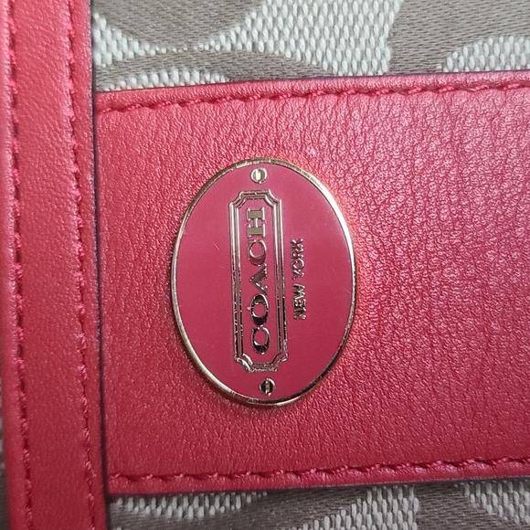 Coach signature tablet sleeve - Picture 8 of 8